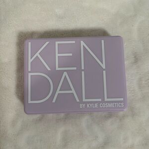 Kendall x Kylie Cosmetics face quad